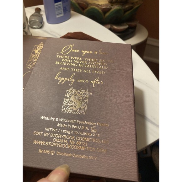 Witchcraft & Storybook Cosmetics Eyeshadow Palette New in Box Book - Picture 4 of 8